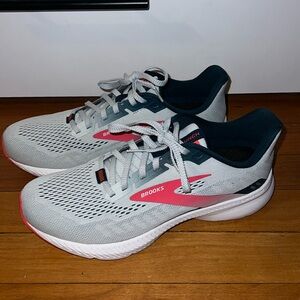Brooks running shoe launch 8
